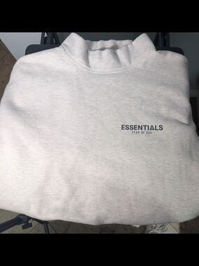 Fear of God Essentials Mockneck 'Light Heather Oatmeal' Size Small